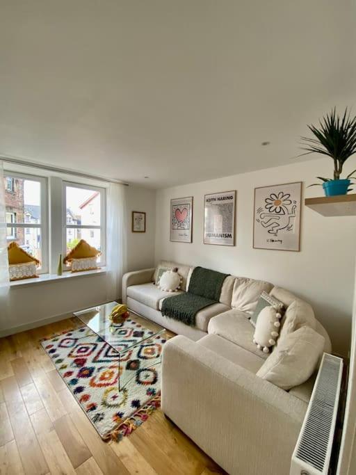 3-Bedroom Flat In The City Centre Next To The River Ness Inverness Dış mekan fotoğraf