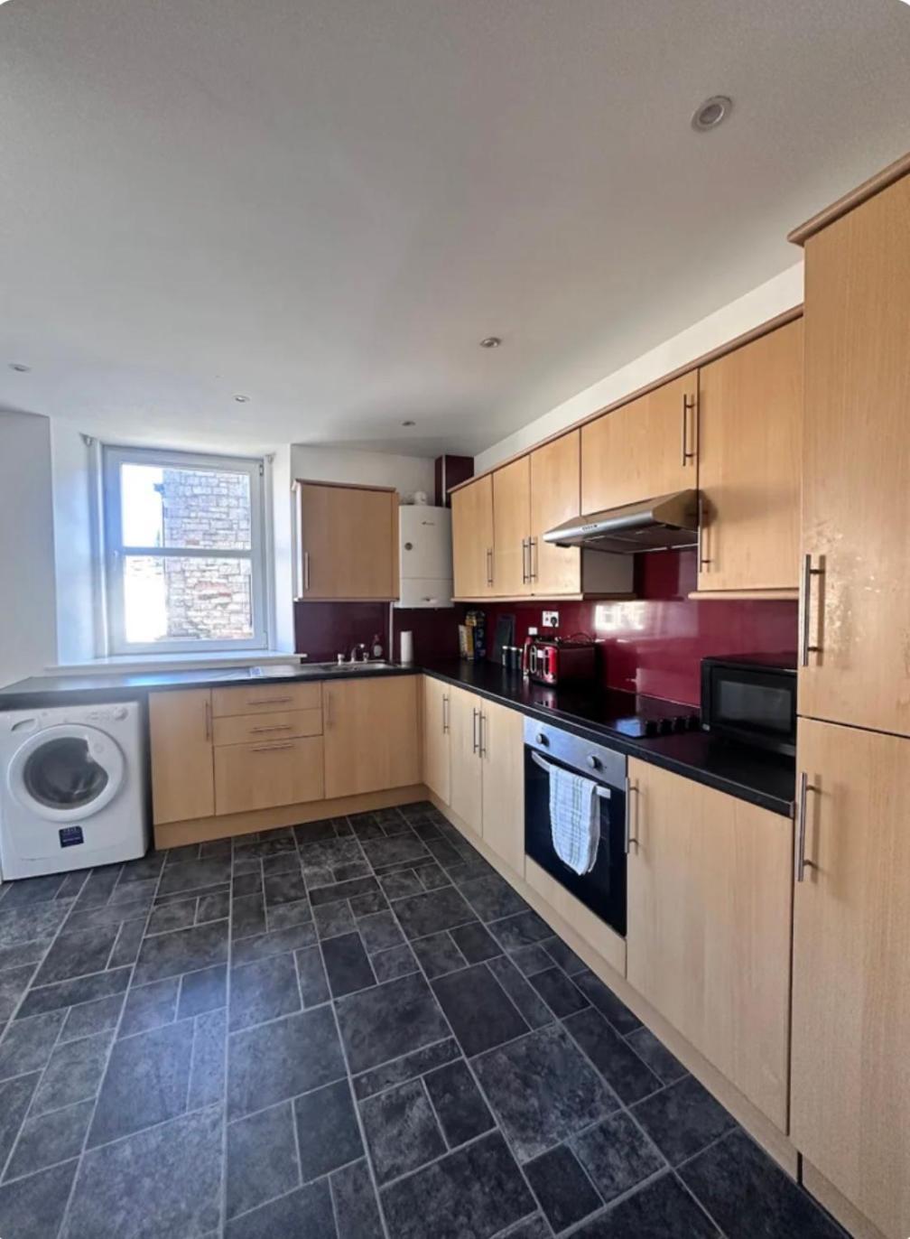 3-Bedroom Flat In The City Centre Next To The River Ness Inverness Dış mekan fotoğraf